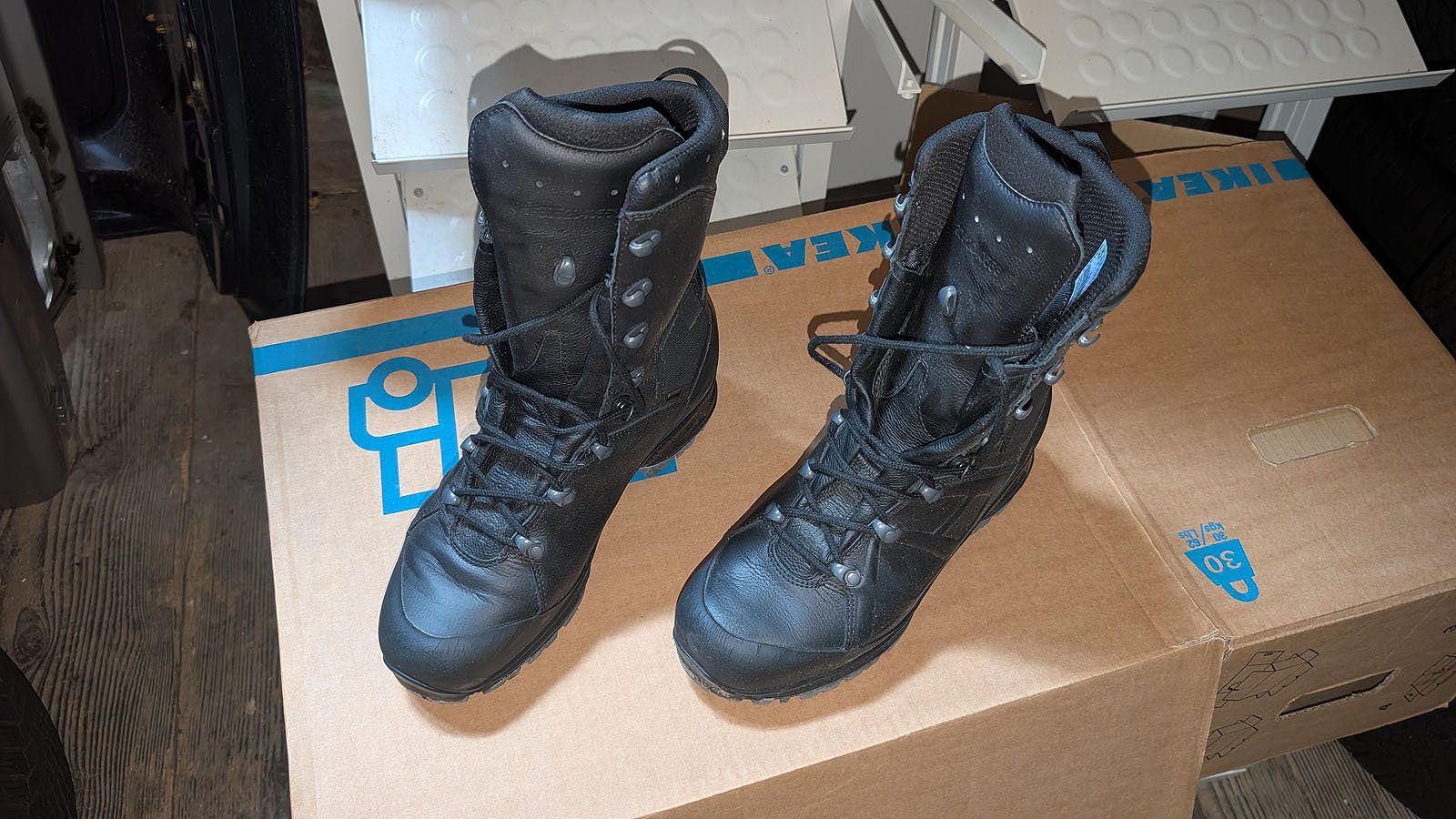 Caterpillar Scarpe da uomo: Schuhe Einsatzstiefel Haix Doc Marten Caterpillar – Usato da Aarburg venduto da horch_mal 3
