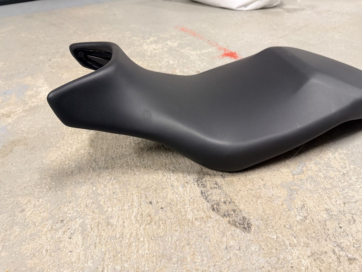 BMW Tutti i ricambio per moto: Selle moto basse – Usato da Romont BE venduto da superyo