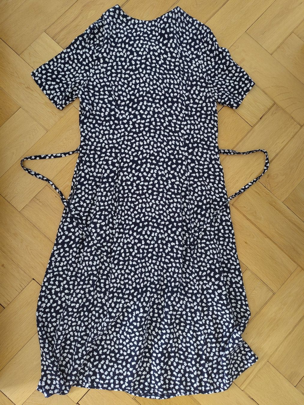 Vestiti: Kleid – Usato da Bern venduto da Linii 1