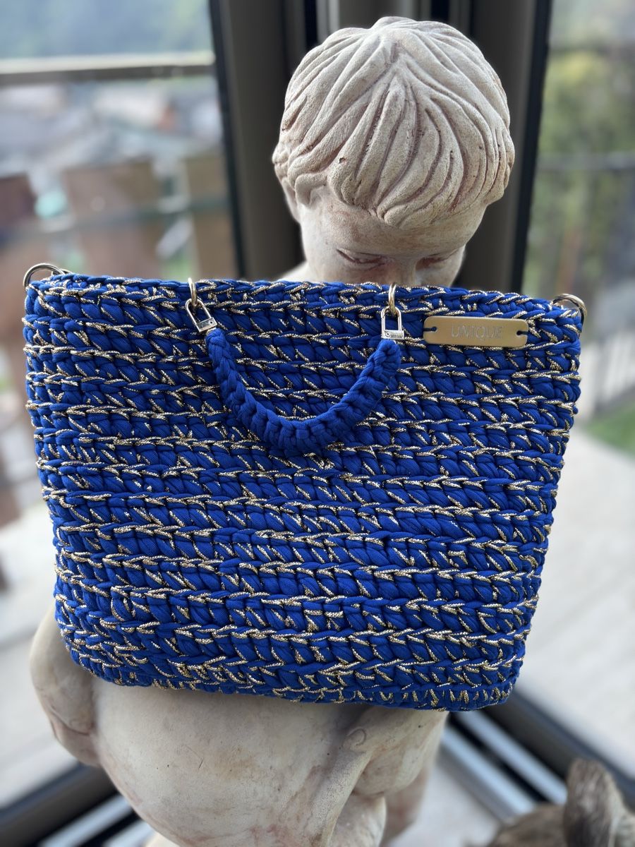 Borse da donna: Handtasche Blau – Nuovo e nell'imballaggio originale da La Garde (Sembrancher) venduto da jan_b6mp