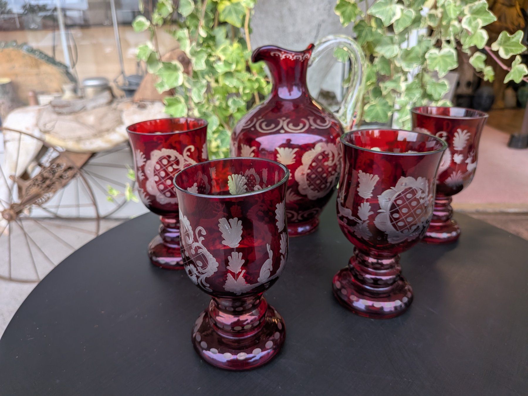 Verres: Krug mit 4 Gläsern antik – D'occasion à Emmen par Brockofsky