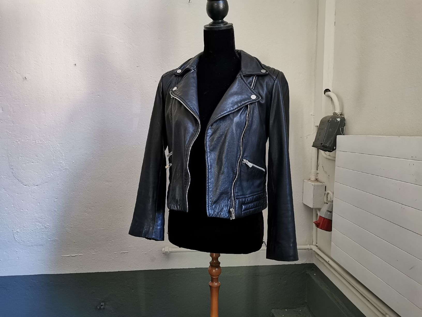 Giacche: Superschöne Lederjacke S Cortefiel Bikerjacke – Nuovo (secondo la descrizione) da Berneck venduto da inamoktal 8
