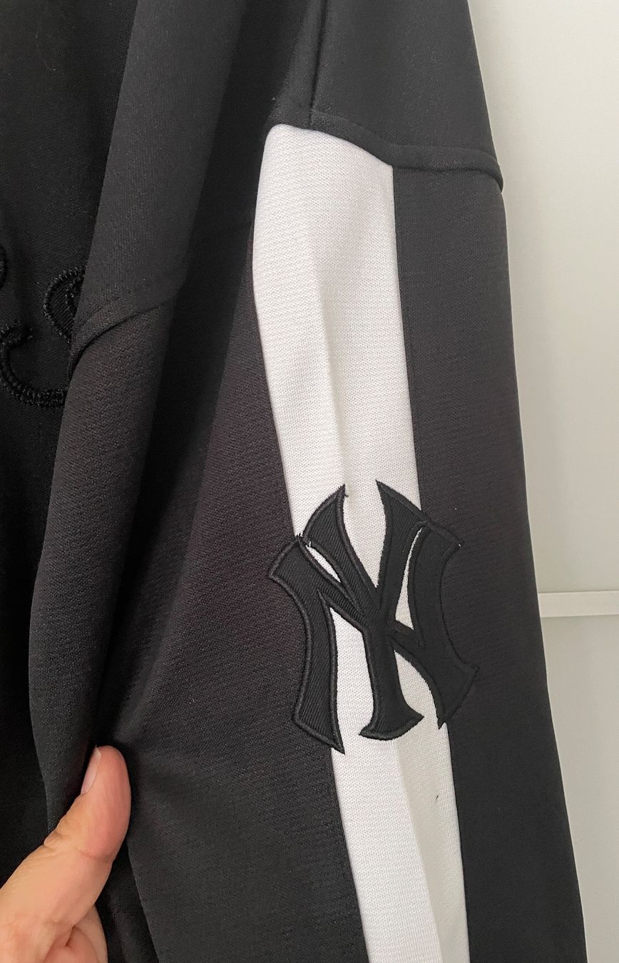 Pullover & Sweatshirts: NY Yankees Sweater/Pullover schwarz-weiss, Gr. XXL – Gebraucht aus Gümligen von soleil149 3