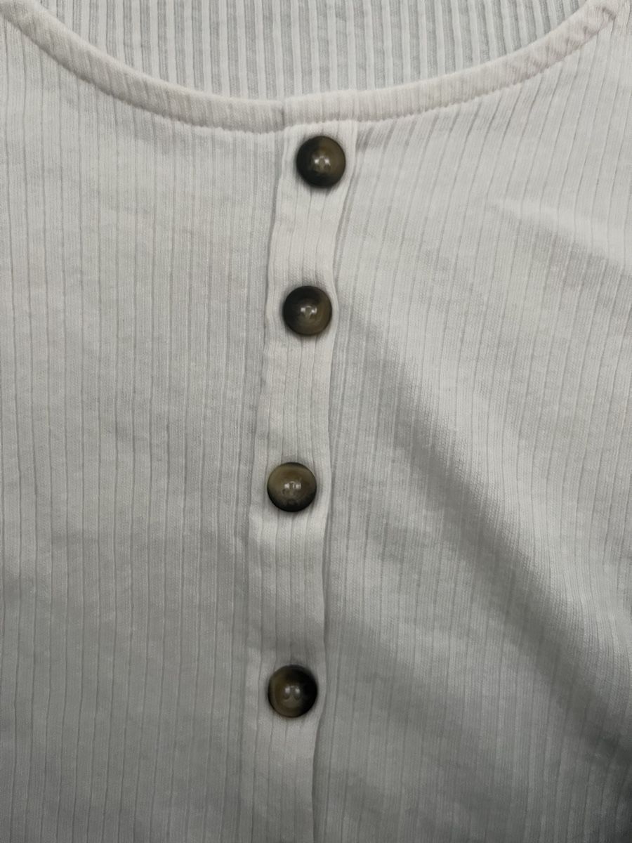 H&M T-Shirts: Tshirt – Gebraucht aus Möhlin von eny_lsk7 1