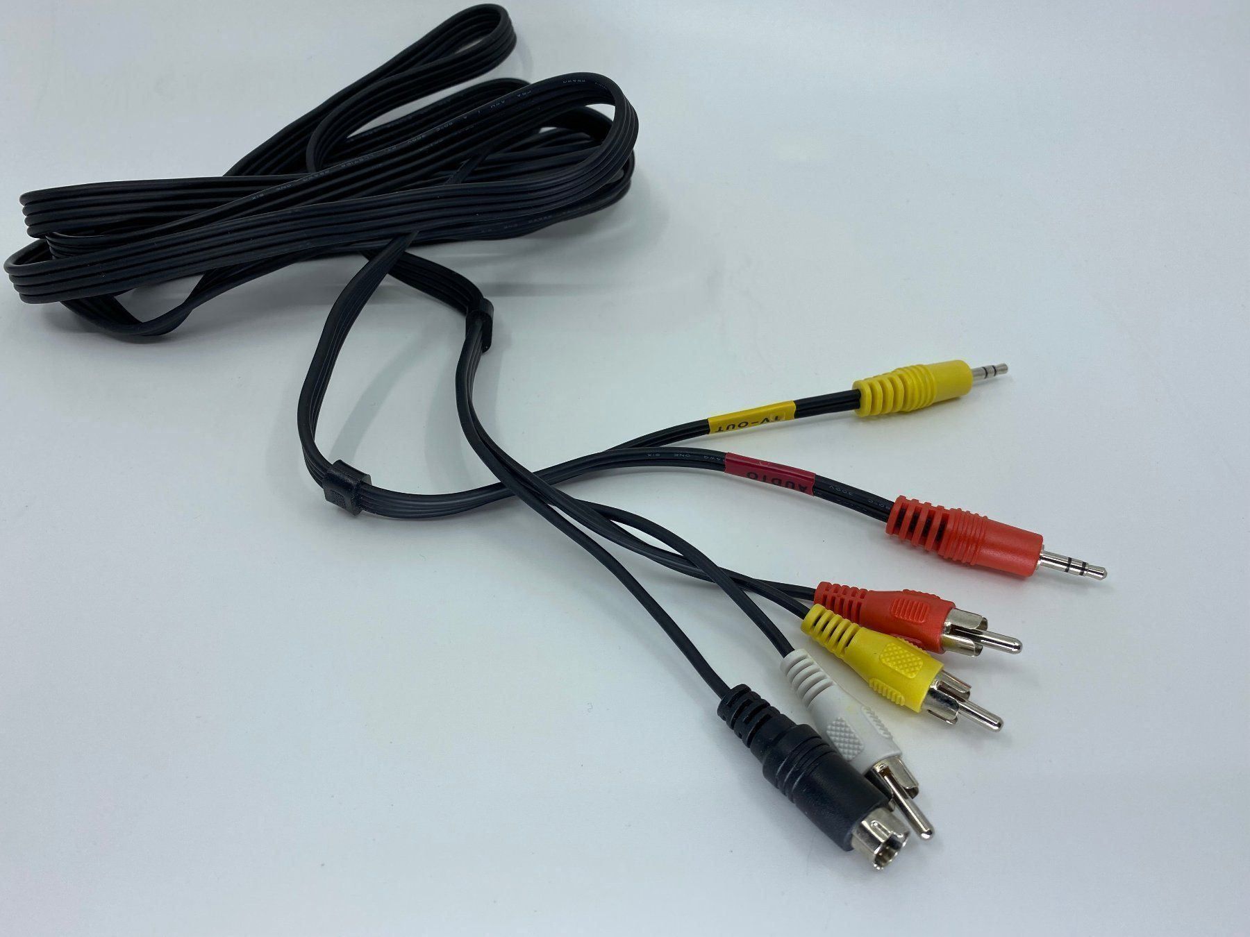 Cavi: Videokabel 3m – Usato da Langwiesen venduto da Restposten-24