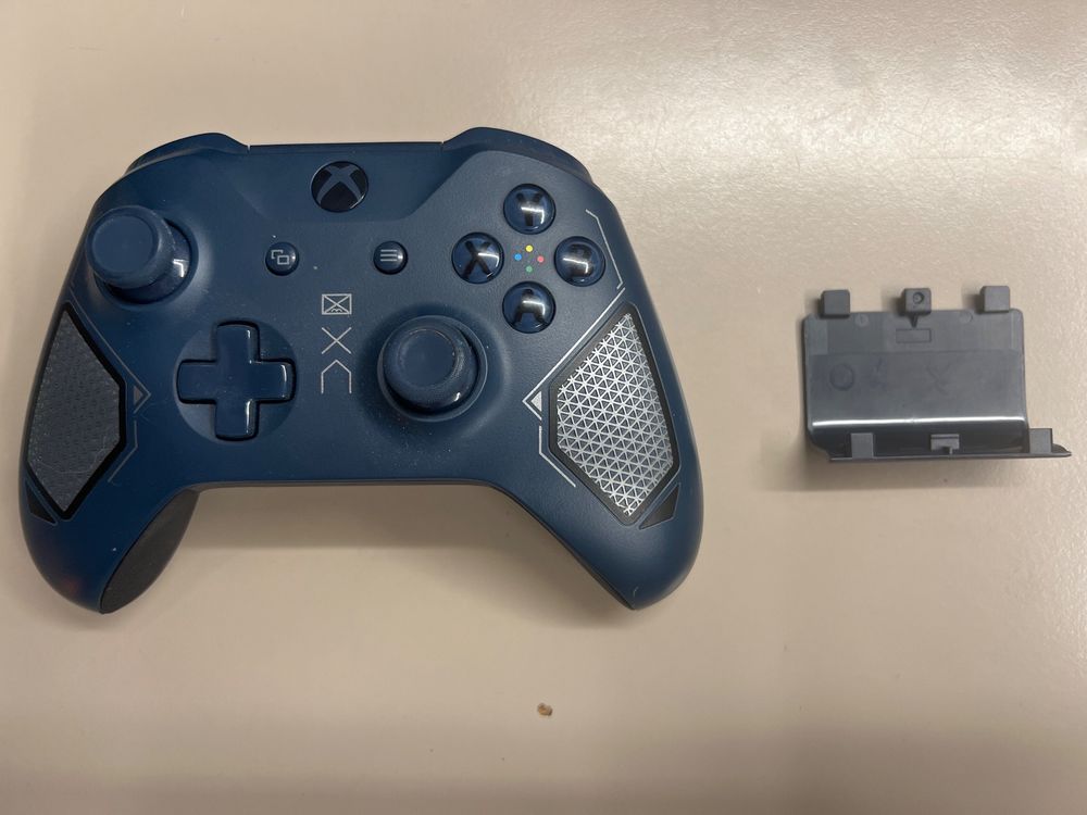 Xbox One Wireless Controller „Patrol Tech“ Spezial gebraucht Kaufen