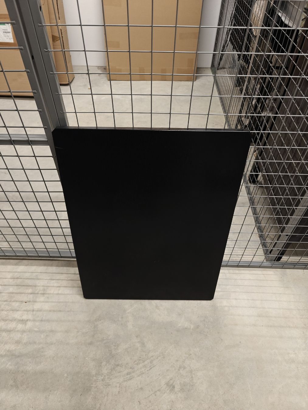 Servierplatten: USM Schreibtisch Tischplatte Schwarz – Gebraucht aus Ermatingen von ans_m6lj 1