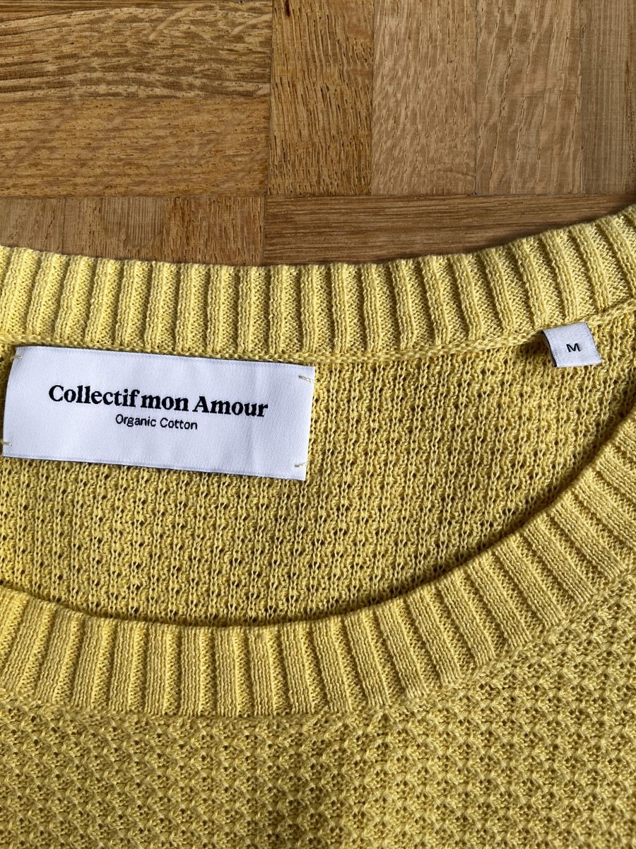 Collectif Mon Amour Lotti di vestiti: Collectif Mon Amour, Pullover gelb Gr. M mit Tuch – Usato da Zürich venduto da Kleanthy 3