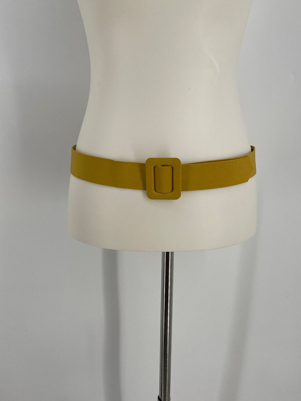 Cinture: Senfgelber Stoff Gürtel 102cm – Usato da Auenstein venduto da moin.