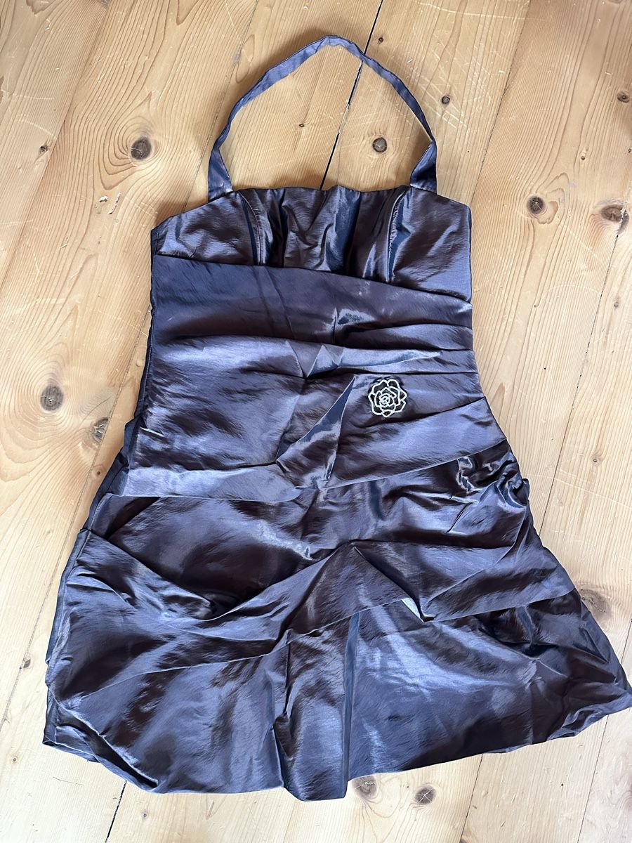 Vestiti: Kurzes Ballkleid – Usato da Basel venduto da Scampina