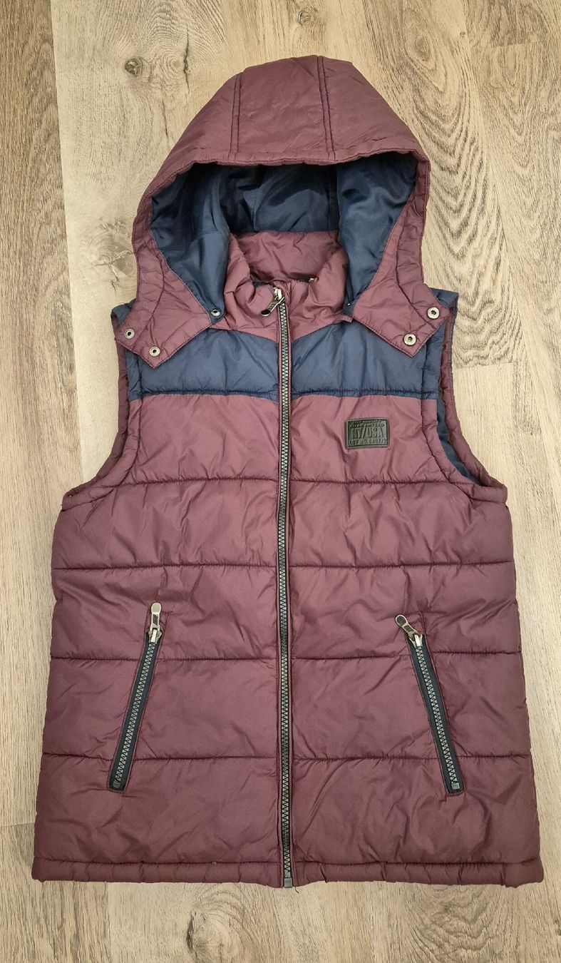 C&A Altro abbigliamento per bambino: Warmes Gilet, Steppweste Grösse 152 – Nuovo (secondo la descrizione) da Emmenbrücke venduto da Jenni36
