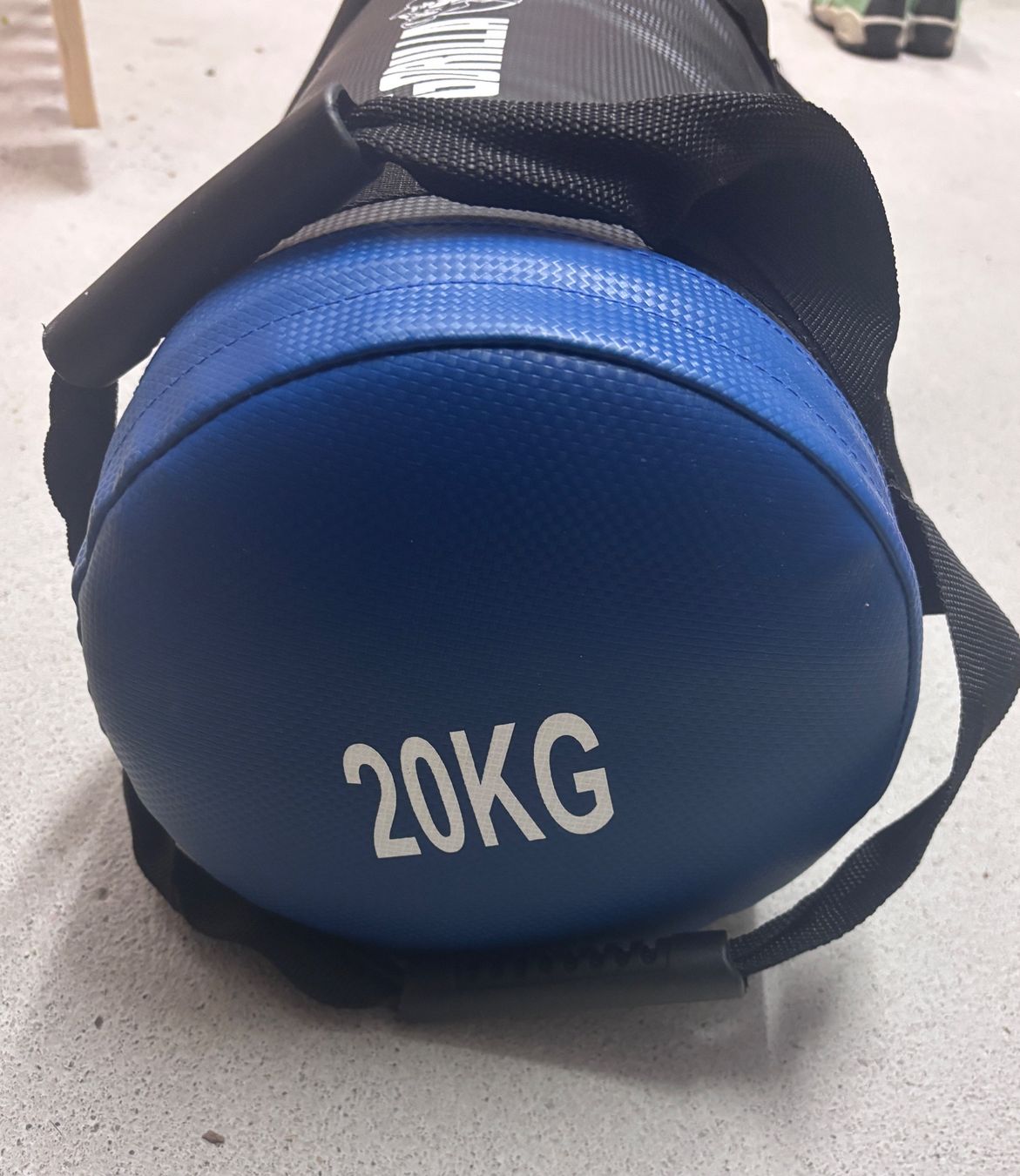 Manubri & Pesi: Gorilla Sports 20KG Sandsack – Usato da Lausen venduto da ole1993 1