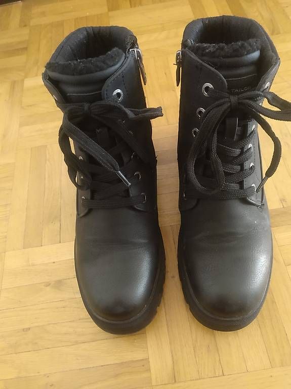 Scarpe da donna: Schwarze Boots, Tom Tailor, Grösse 40 – Usato da Samedan venduto da t_p_8nvs