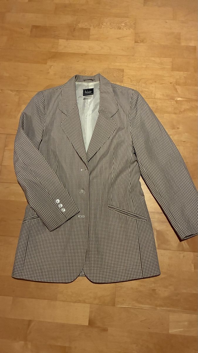 Jacken: Karierter Blazer – Gebraucht aus Bern von jojoo.e 1