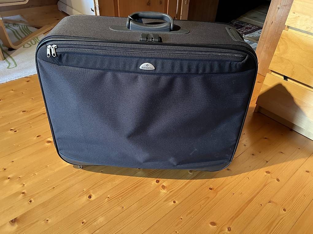Valigie: Reisekoffer Samsonite – Usato da Hausen AG venduto da Findnbuy
