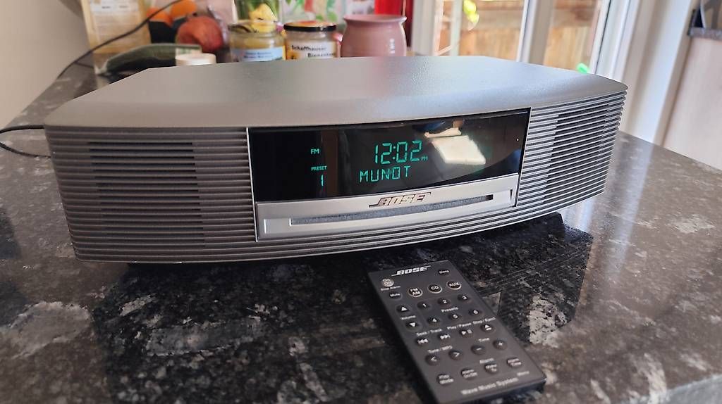CDs: Bose CD / Tuner AWRCC3  – Gebraucht aus Flurlingen von thinkfree