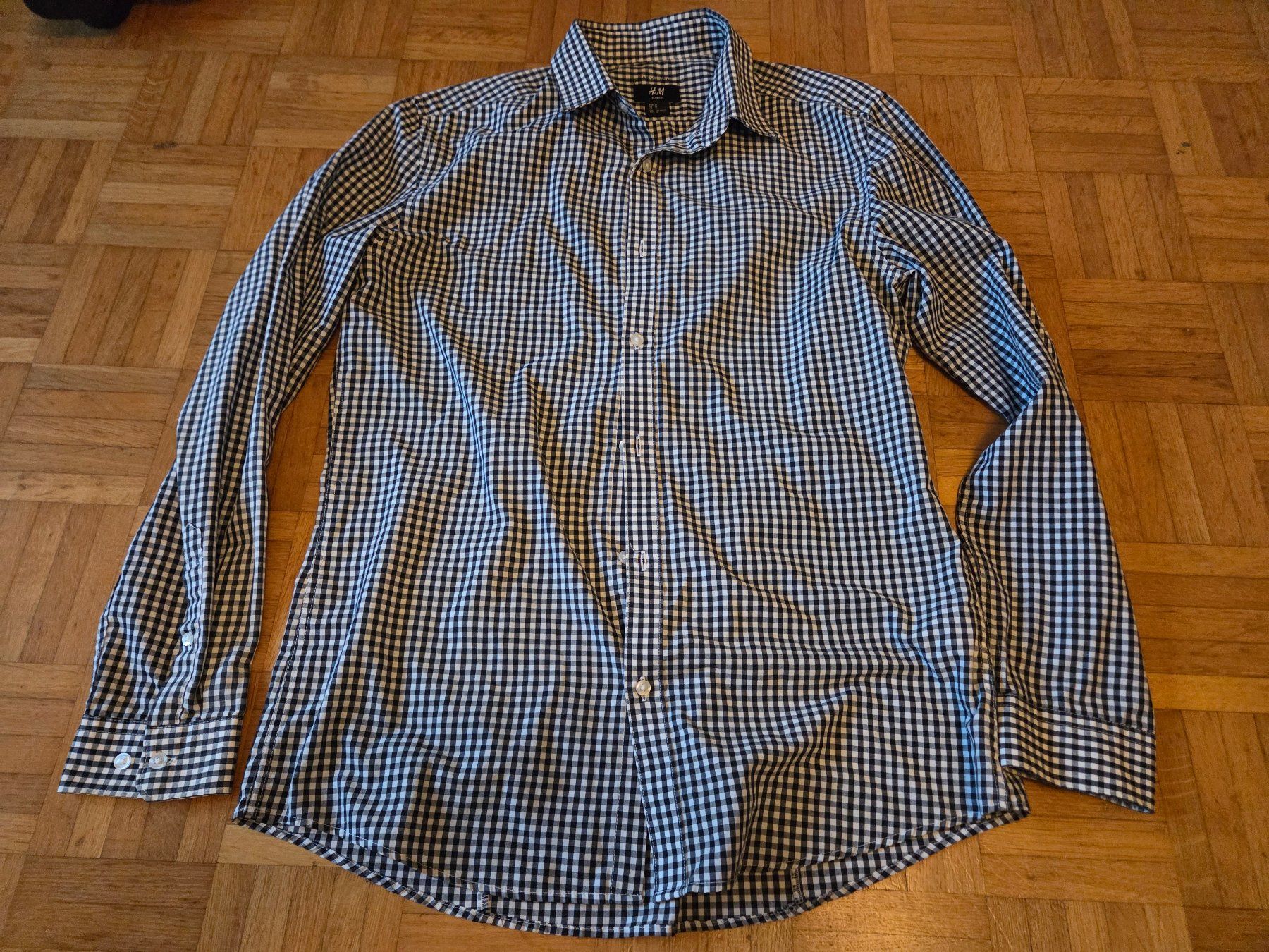 Kleiderpakete: Hemden & T-Shirts Gr. M – Gebraucht aus Basel von grandfamily 2
