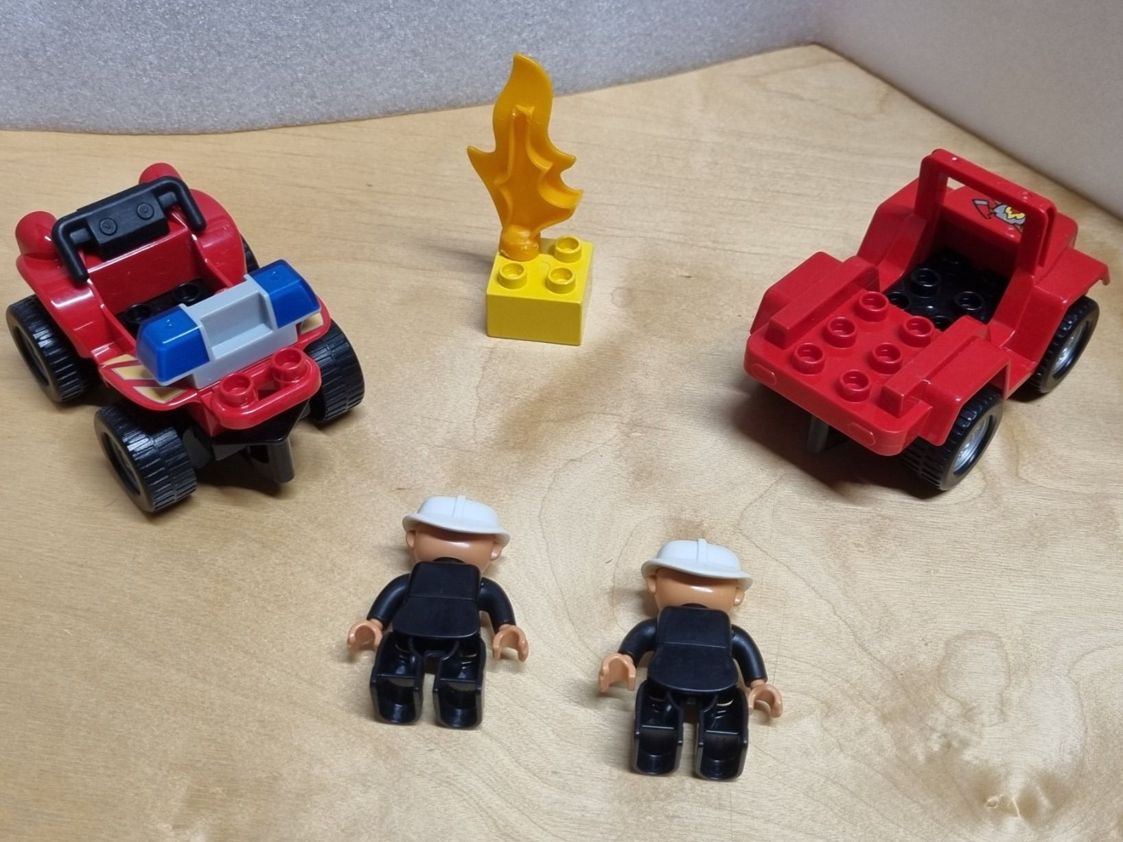 Lego Kit di costruzioni: LEGO Duplo Firefighter with Quad – Usato da Basadingen venduto da tot_59zf 2