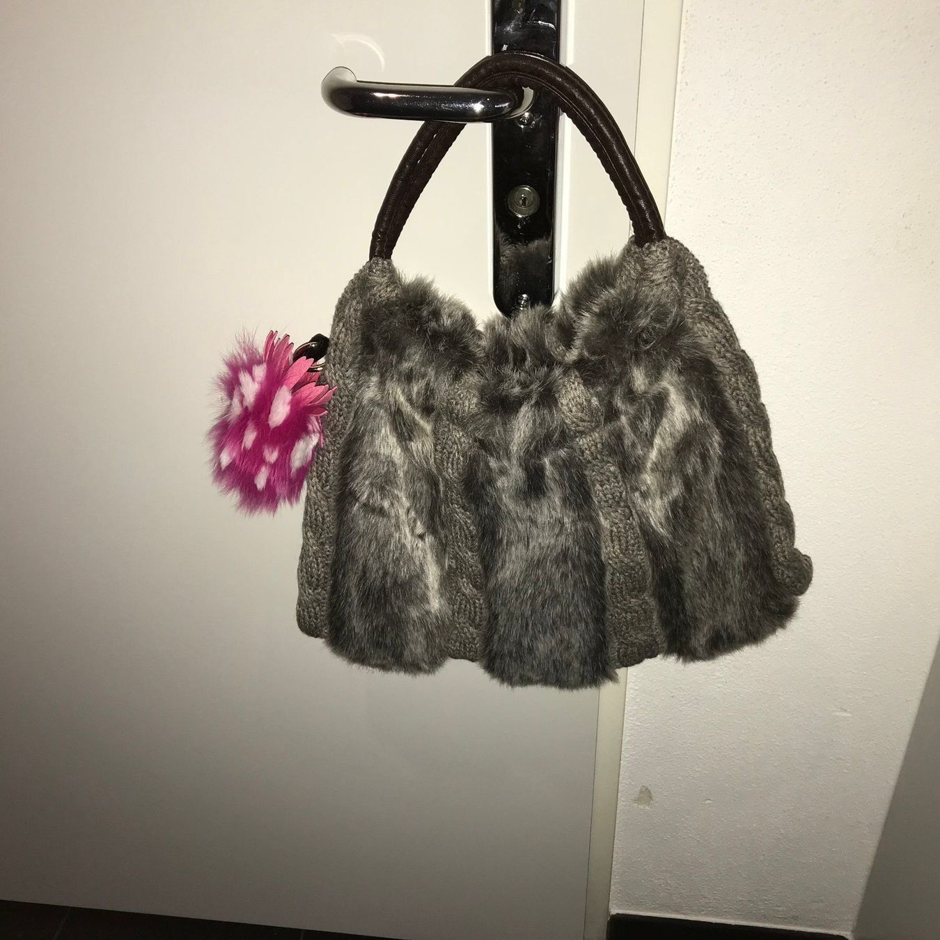 Sacs femmes: Kunstfelltasche – D'occasion à Zumikon par Uranus88