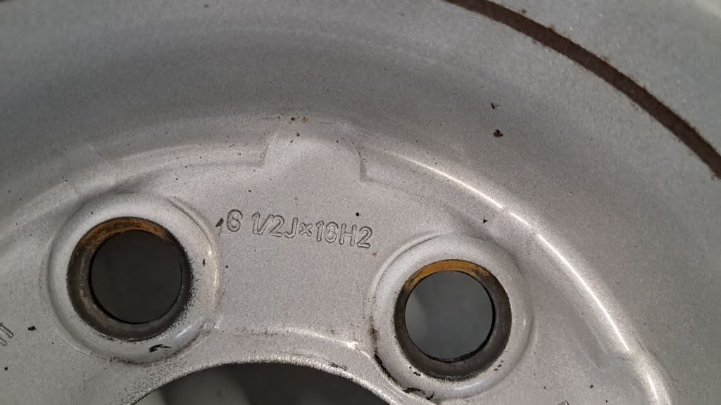 Mercedes-Benz Cerchioni: Felgensatz Mercedes-Benz Sprinter – Usato da Alpnach-Dorf venduto da Hess-Automobile 3