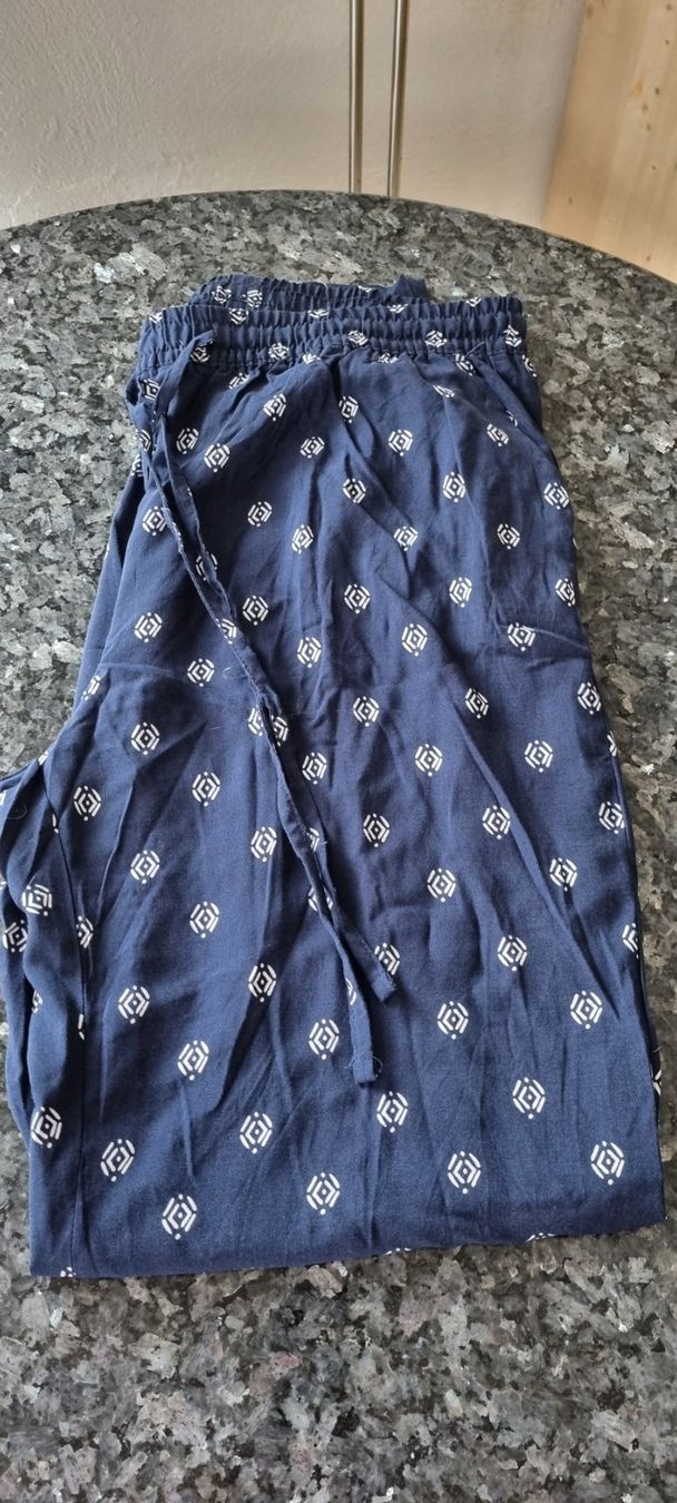 Pantaloni: Damen-Viskose-Hose Gr.36/38 – Nuovo (secondo la descrizione) da egliswil venduto da Maggy6