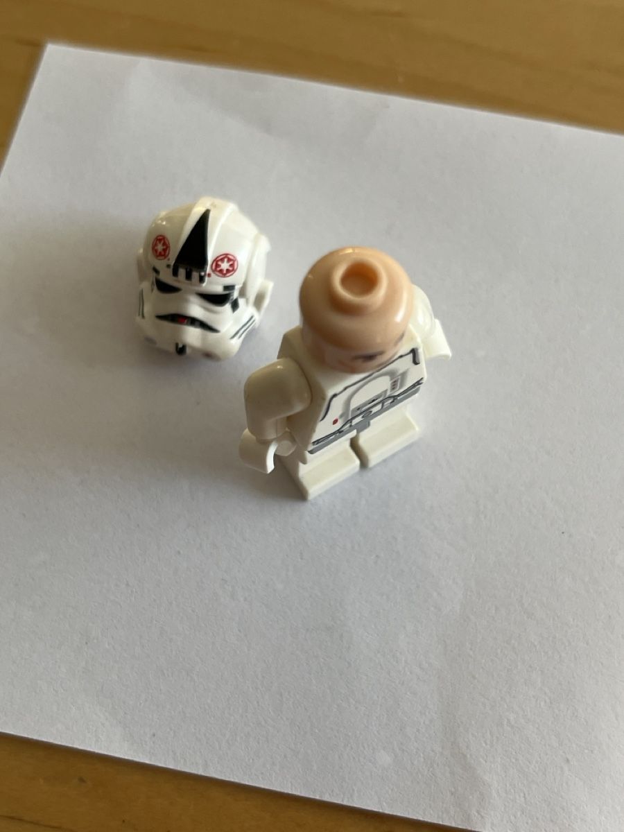 Star Wars Statuette: LEGO Star Wars Pilot Clone Trooper – Usato da neuenhof venduto da cocoros 3