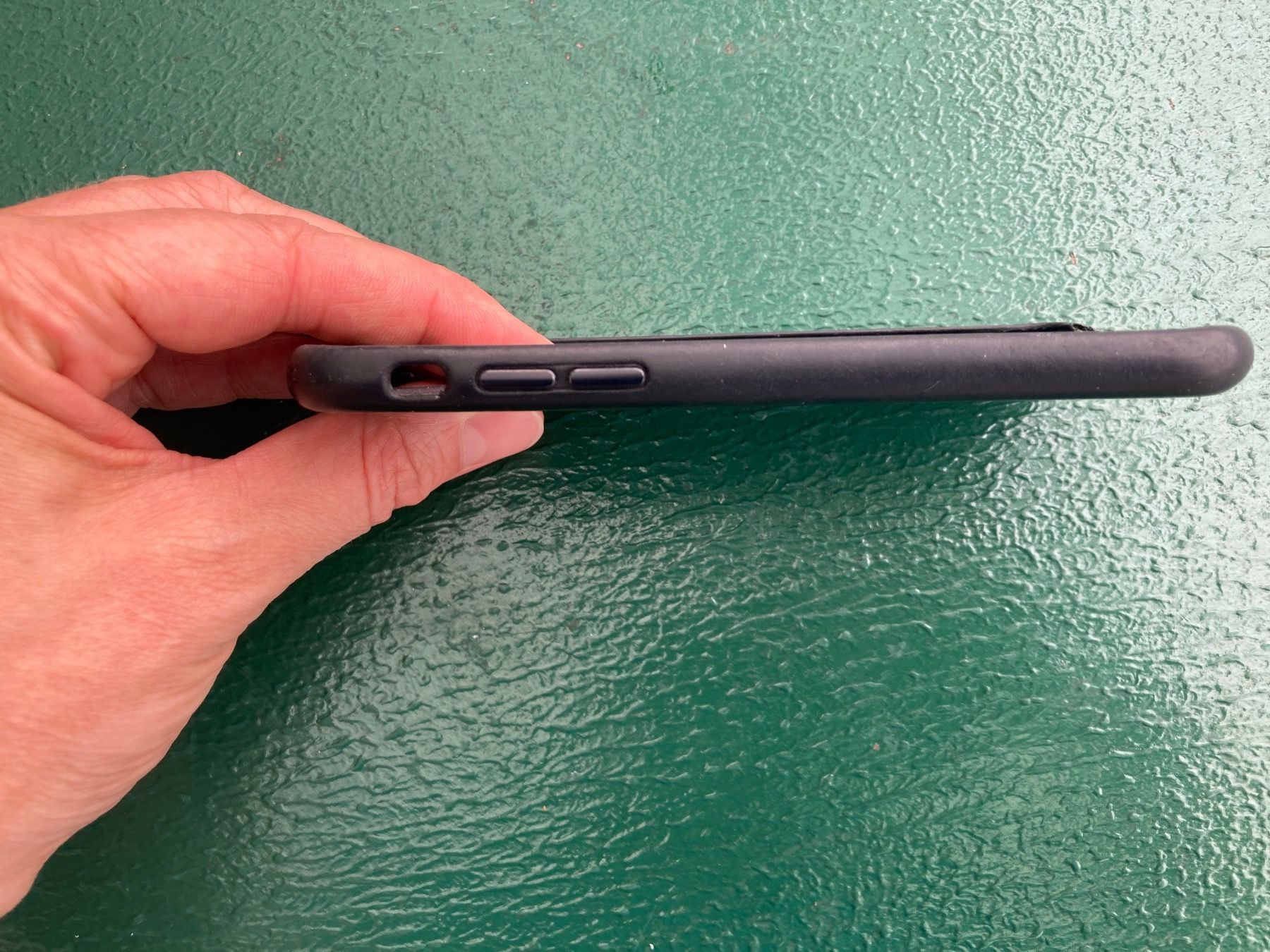 Apple Covers & Schutzfolien: iPhone Leder Case von Apple, schwarz – Gebraucht aus Olten von arcata 1