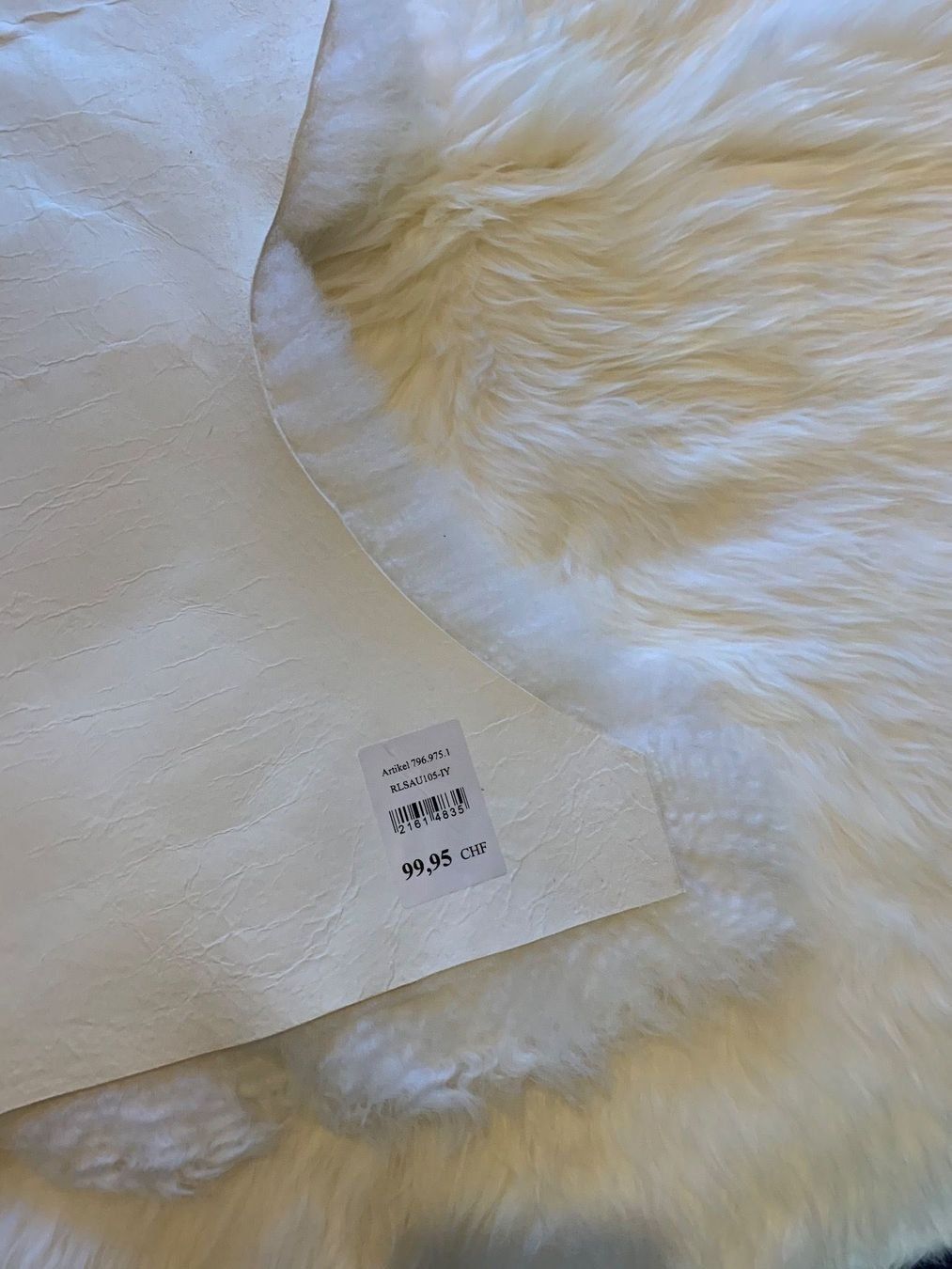 Pfister Coperte: 3 neue Schaffelle von Pfister statt 300! – Nuovo e nell'imballaggio originale da Gwatt (Thun) venduto da tomstown