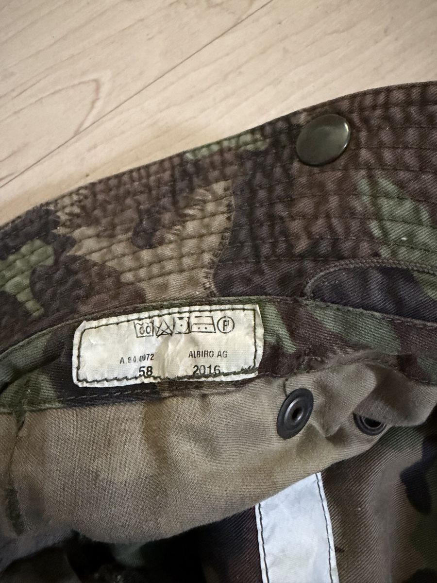 Schweizer Armee Copricapi, berretti & cappellini: Aufklärer/Späher Hut Schweizer Armee – Usato da Hünenberg venduto da Marc_4747 2