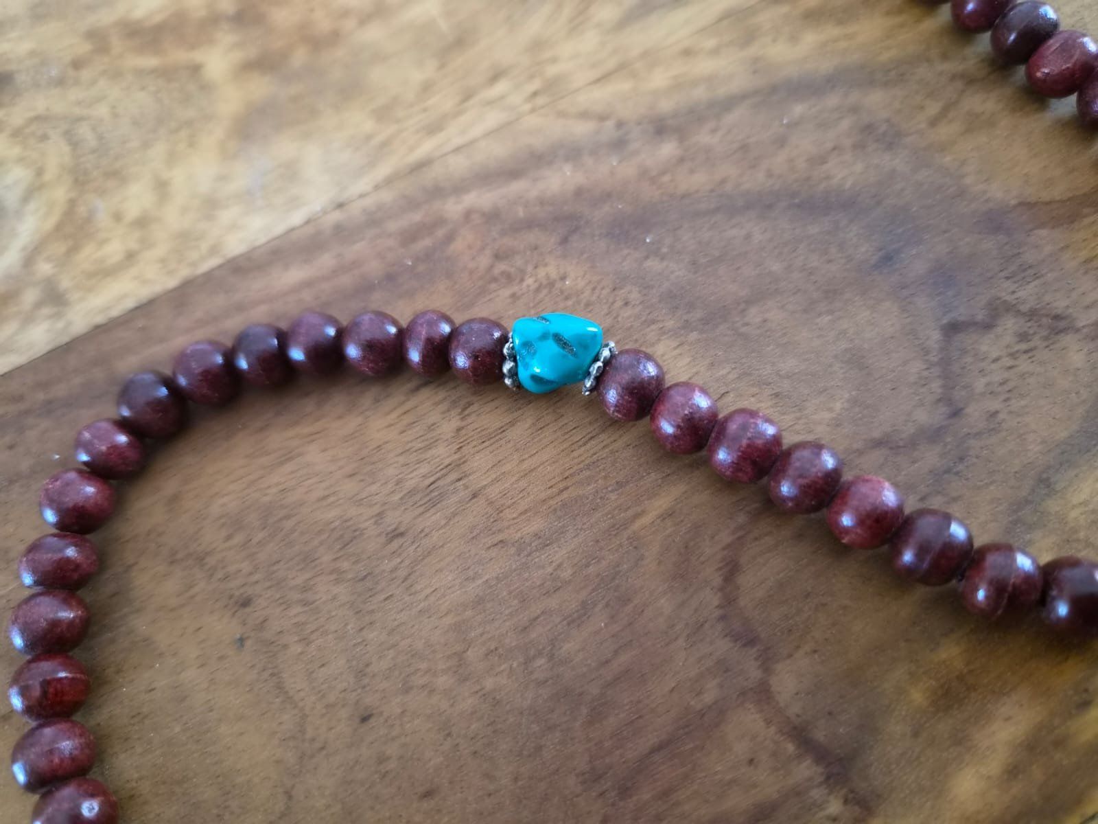 Catenine: Mala en santal rouge – Usato da Neuchâtel venduto da dav_jl9p