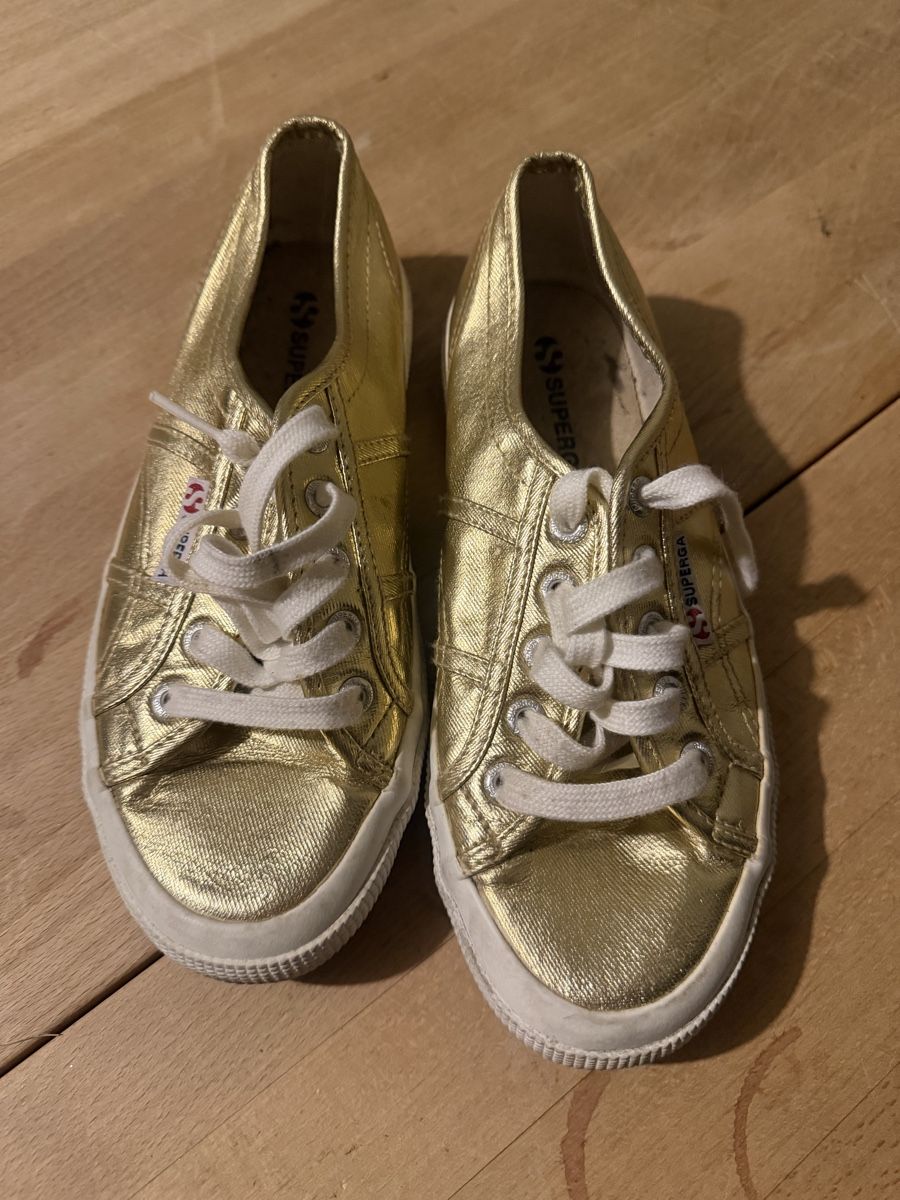 Damenschuhe: Basket dorées Superga – Gebraucht aus Bossonnens von mina1187 1
