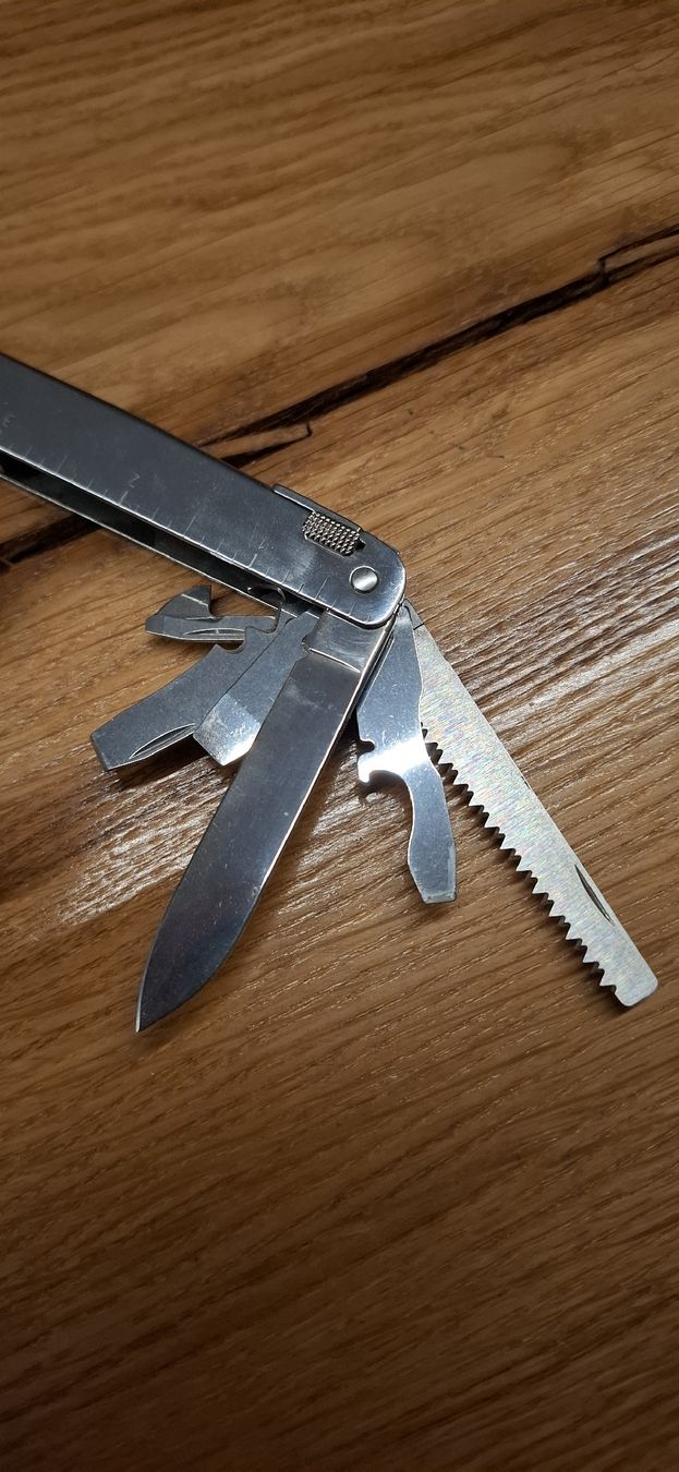 Victorinox Coltelli tascabile: Multitool Victorinox SwissTool X plus mit Bitsatz + Ratsche – Usato da Guntershausen venduto da Jtattoo 2