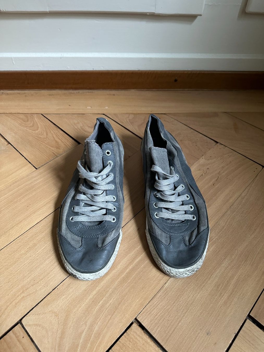Puma Chaussures hommes: PUMA - Sneaker grau 44 – D'occasion à Zürich par Diazaio 1