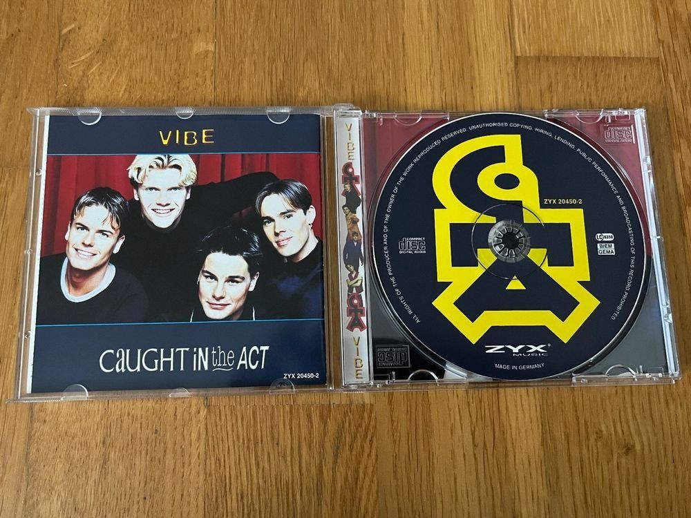 CD: 2 x CD von Caught in the Act (Vibe & Single "Bring back...") – Usato da Grosswangen venduto da Vita500 4