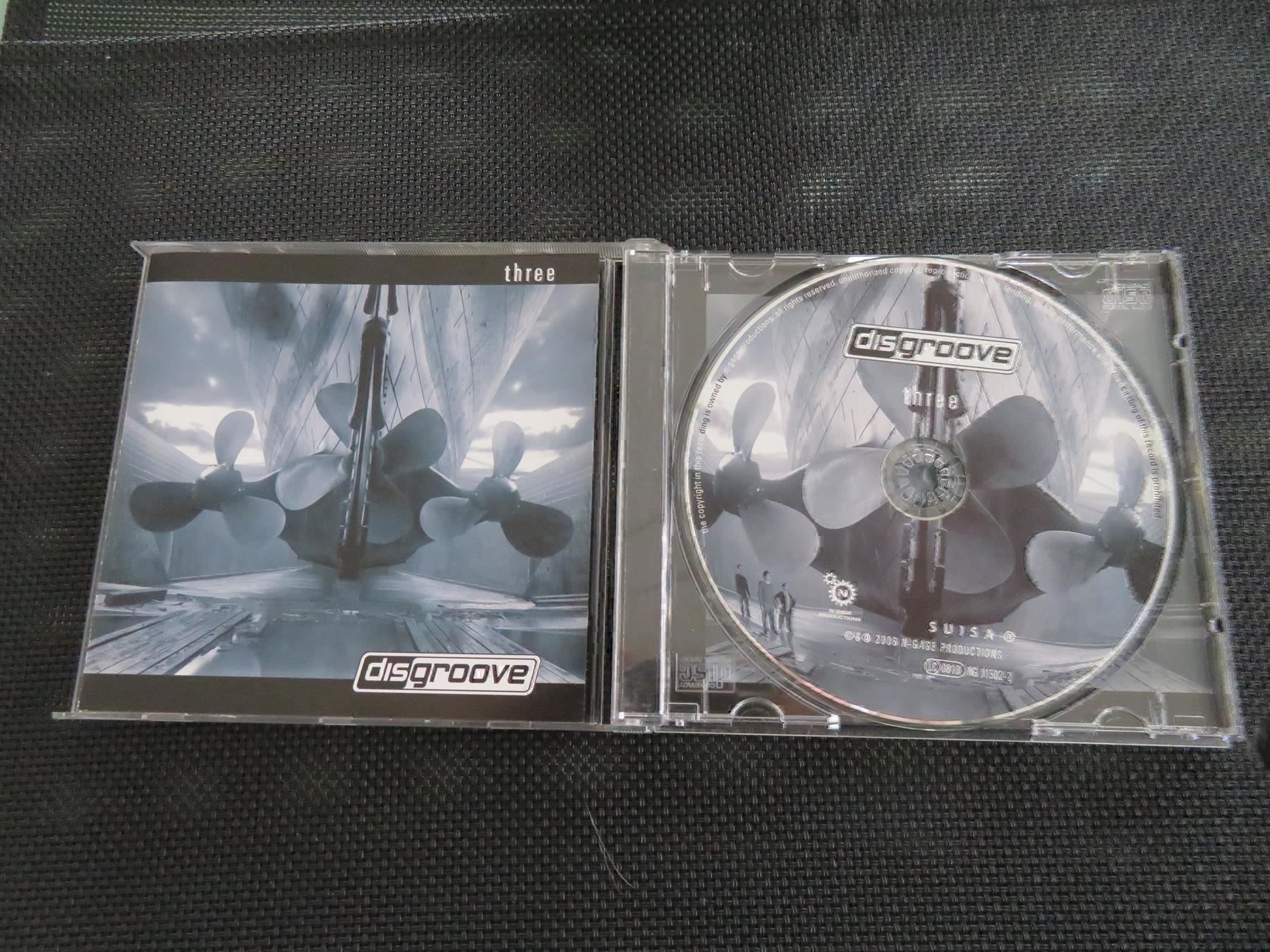 Tutti i DVDs: DISGROOVE Three 2006 Swiss Alternative – Usato da Niederbipp venduto da Onyx32