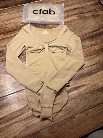Cfab Langarm Body beige Grösse M in neuem Zustand