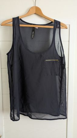 Top halb transparent Gr. L