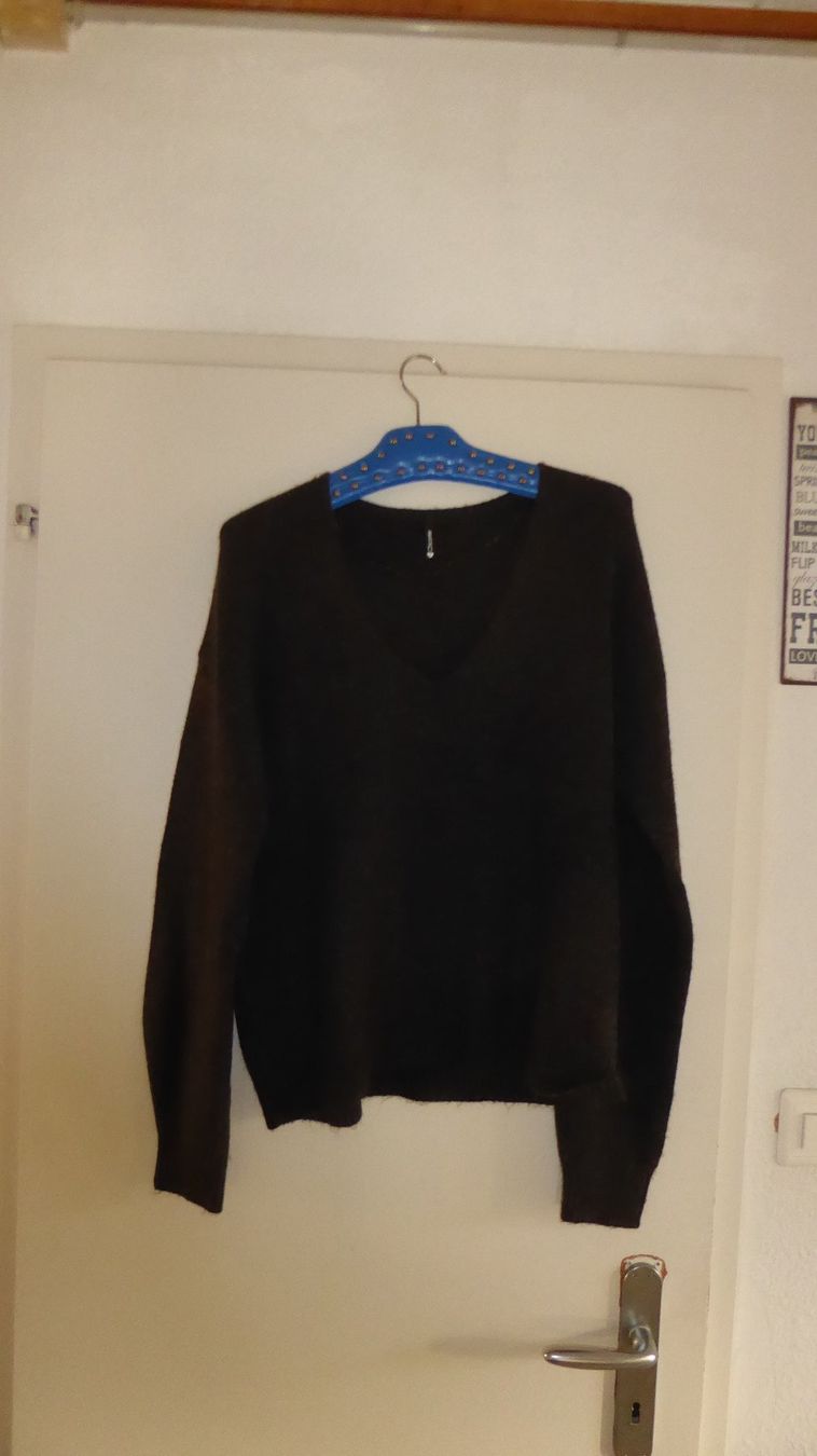 Pulls & Sweat-shirts: Neuer Pullover Gr L braun, Chicoree – Neuf avec emballage d'origine à Sargans par Benziner