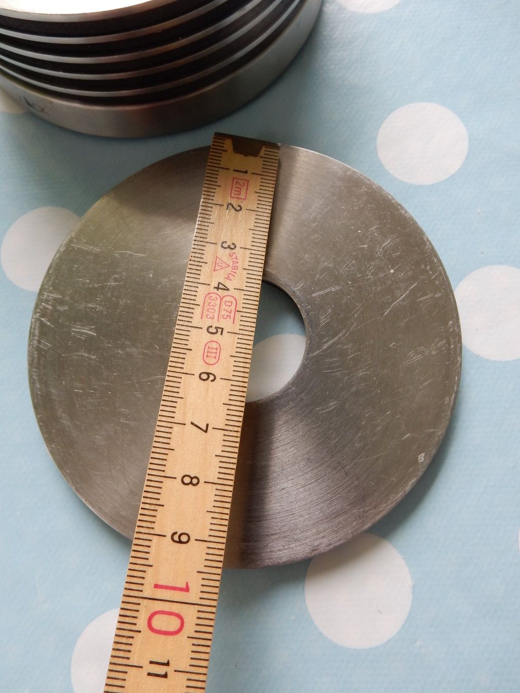 Sottobicchieri: 6 Design Untersetzer Metall Glasuntersetzer mit Halter – Usato da Jona venduto da simongarden 3