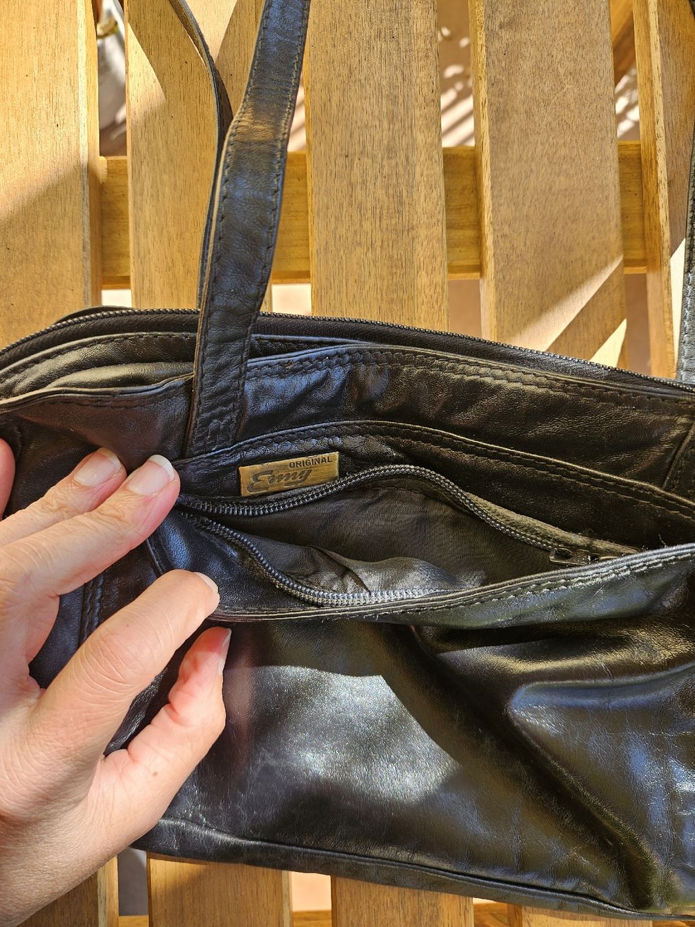 Taschen: Hübsche kleine Ledertasche – Gebraucht aus Luzern von blackcat010 2
