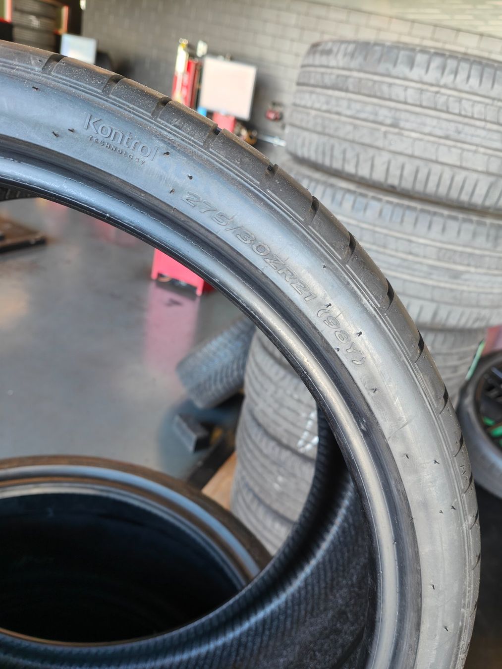 Hankook Pneus & Kompletträder: Audi RS6 / RS7 Sommerreifen – Gebraucht aus Oberengstringen von Reifen-Lagerverkauf 1