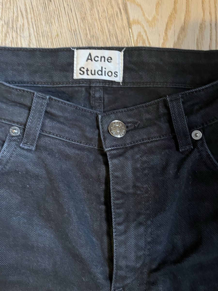 Jeans: Acne black jeans size 29 – Gebraucht aus Yverdon-les-Bains von pen_bbz8 2