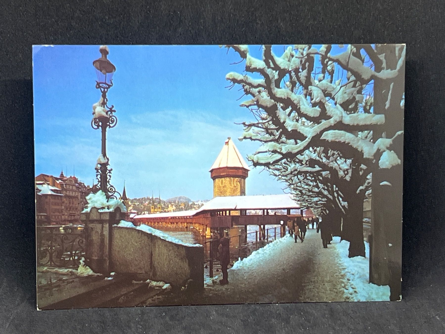 Cartoline postali: Luzern im Winter, Kapellbrücke mit Wasserturm – Usato da Widnau venduto da Brusi9