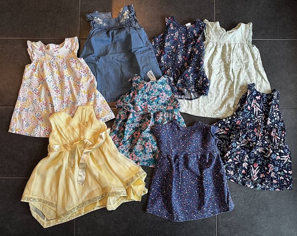 Lotti & Set di vestiti: Kleiderpaket Sommer Mädchen Gr. 86 – Usato da Ottenbach venduto da bienemaja010 1