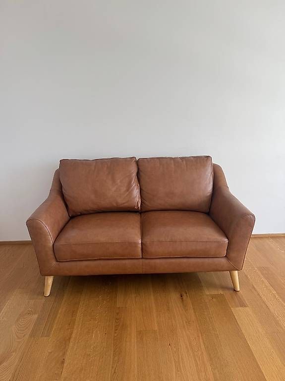 Sofas: 2er Sofa (Cognac) – Gebraucht aus Zürich von debbydschii