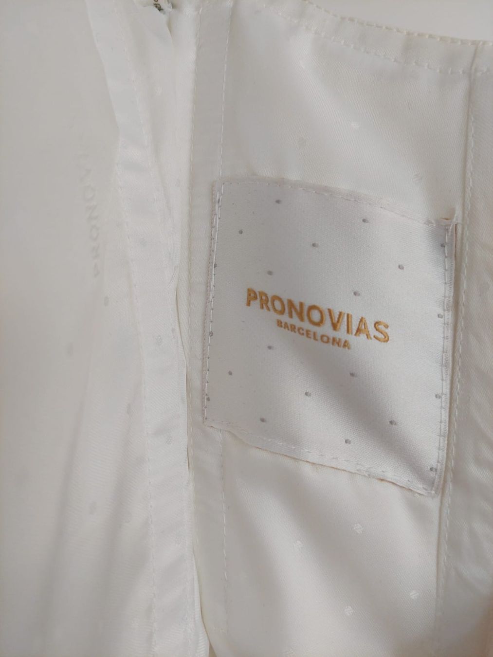 Pronovias Kleider: Brautkleid Hochzeitskleid – Gebraucht aus Schinznach Dorf von lus_8qcm 2