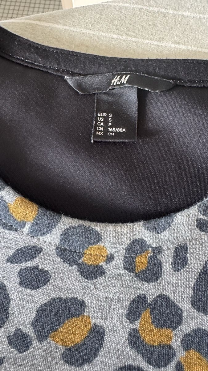 H&M Maglioni & Felpe: Pulli/Shirt H&M, S – Usato da Gümligen venduto da morticiaaddams 3