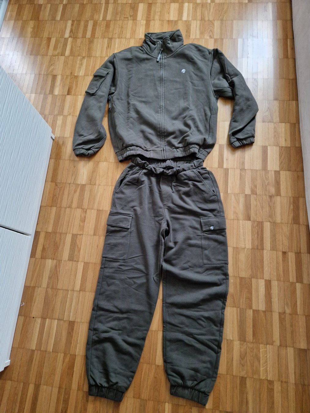 Lotti di vestiti: completo ocean apart – Usato da Agno venduto da siuxy