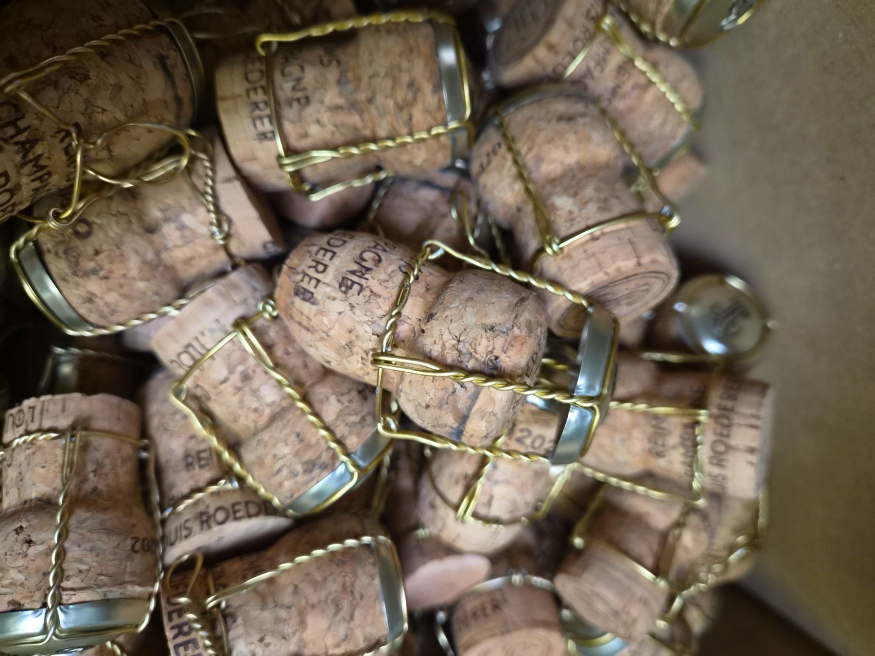 Flaschenöffner & -verschlüsse: 200 x Korken Champagner Louis Roederer – Gebraucht aus Wetzikon ZH von Tothart 3