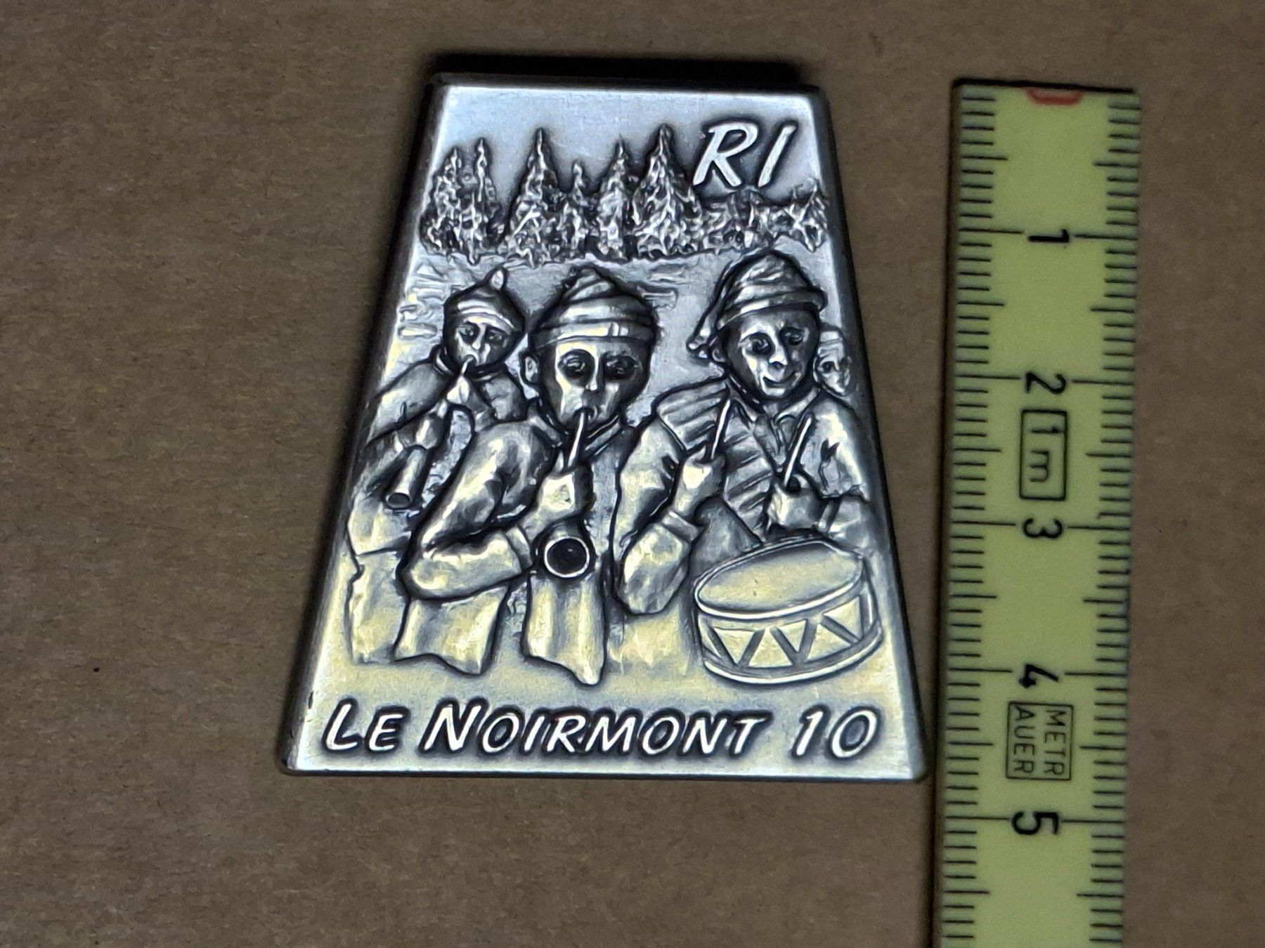 Medaillen: Le Noirmont 10 (B843) – Gebraucht aus Schwanden GL von Suvorov 1